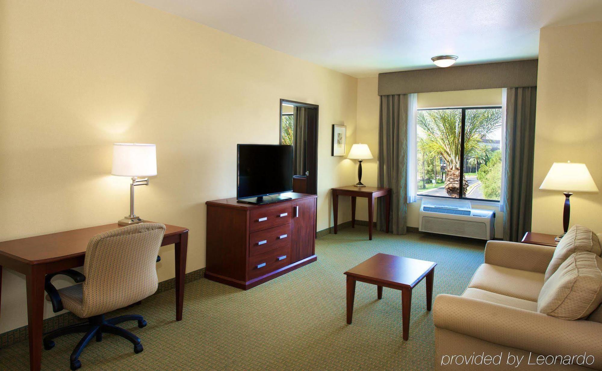 Hampton Inn Phoenix Airport North Экстерьер фото