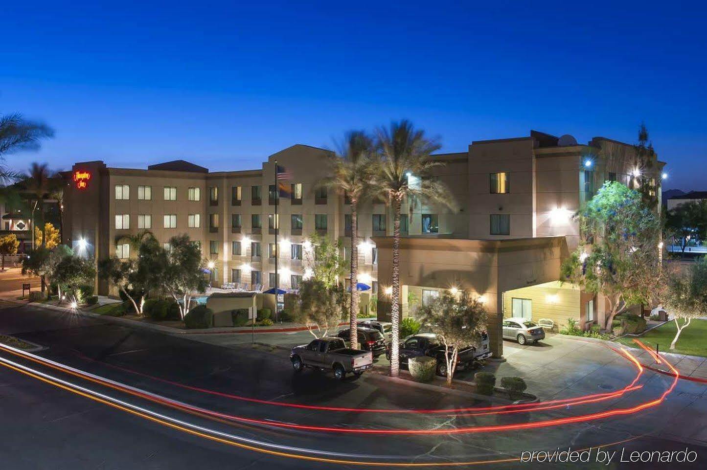 Hampton Inn Phoenix Airport North Экстерьер фото